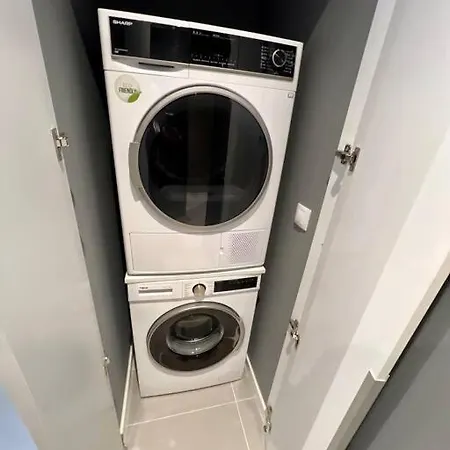 Location ! Opera View Next To Alexander Nevsky Cathedral *