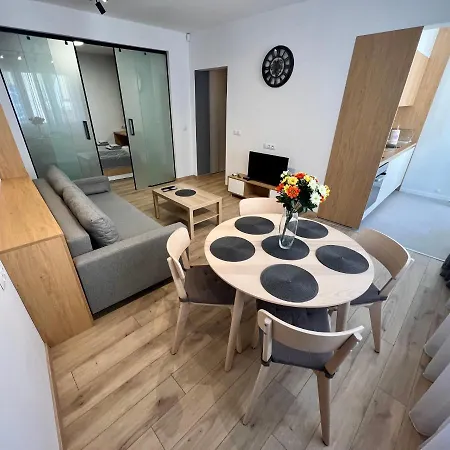 Location ! Opera View Next To Alexander Nevsky Cathedral *