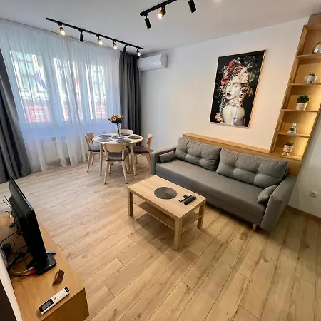 アパート Location ! Opera View Next To Alexander Nevsky Cathedral ソフィア